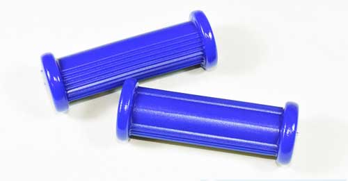 Fußrastengummi in blau, längsgerippt, alte Bauform